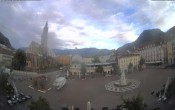 Archived image Bozen: Waltherplatz Webcam 00:00