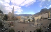 Archived image Bozen: Waltherplatz Webcam 02:00