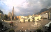 Archiv Foto Webcam Waltherplatz Bozen 07:00