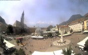 Archiv Foto Webcam Waltherplatz Bozen 11:00