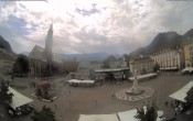 Archived image Bozen: Waltherplatz Webcam 13:00