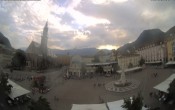 Archiv Foto Webcam Waltherplatz Bozen 17:00