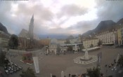 Archived image Bozen: Waltherplatz Webcam 05:00