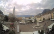 Archived image Bozen: Waltherplatz Webcam 09:00