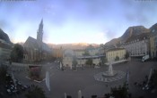 Archived image Bozen: Waltherplatz Webcam 05:00