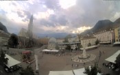 Archiv Foto Webcam Waltherplatz Bozen 17:00
