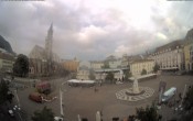 Archived image Bozen: Waltherplatz Webcam 07:00