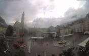 Archived image Bozen: Waltherplatz Webcam 13:00