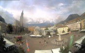 Archiv Foto Webcam Waltherplatz Bozen 09:00