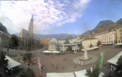 Archived image Bozen: Waltherplatz Webcam 09:00