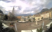 Archiv Foto Webcam Waltherplatz Bozen 07:00