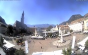 Archived image Bozen: Waltherplatz Webcam 11:00