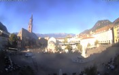 Archiv Foto Webcam Waltherplatz Bozen 08:00