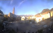 Archiv Foto Webcam Waltherplatz Bozen 07:00