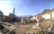 Archived image Bozen: Waltherplatz Webcam 11:00