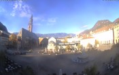Archived image Bozen: Waltherplatz Webcam 07:00