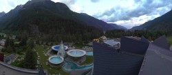 Archived image Webcam Längenfeld: View Aqua Dome 05:00
