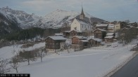 Archiv Foto Webcam Dorfansicht Ernen mit Kirche 15:00