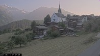 Archiv Foto Webcam Dorfansicht Ernen mit Kirche 06:00