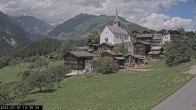 Archiv Foto Webcam Dorfansicht Ernen mit Kirche 13:00