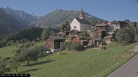 Archiv Foto Webcam Dorfansicht Ernen mit Kirche 17:00