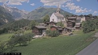 Archiv Foto Webcam Dorfansicht Ernen mit Kirche 13:00