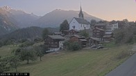 Archiv Foto Webcam Dorfansicht Ernen mit Kirche 06:00