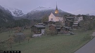 Archiv Foto Webcam Dorfansicht Ernen mit Kirche 17:00