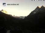 Archiv Foto Webcam Blick auf den Dent Blanche 17:00