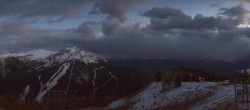 Archived image Webcam Panorama view Lake Louise 18:00