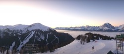 Archived image Webcam Panorama view Lake Louise 07:00