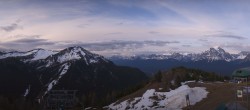 Archived image Webcam Panorama view Lake Louise 23:00