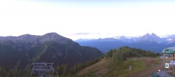 Archived image Webcam Panorama view Lake Louise 04:00