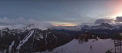 Archived image Webcam Panorama view Lake Louise 16:00