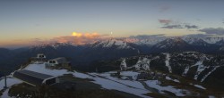 Archiv Foto Webcam Mayrhofen: Unterberg und Seekarhütte 19:00