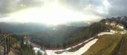Archived image Webcam Top station Monte Lussari 05:00