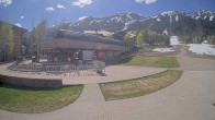 Archived image Webcam Base Station Bridger Gondola Jackson Hole 15:00
