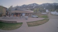 Archived image Webcam Base Station Bridger Gondola Jackson Hole 19:00