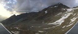 Archiv Foto Webcam Bergstation Hohsaas Saas-Grund 19:00