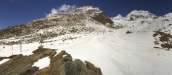 Archived image Webcam Mid-Station Kreuzboden Gondola Saas-Grund Hohsaas 13:00