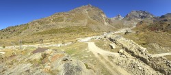 Archived image Webcam Mid-Station Kreuzboden Gondola Saas-Grund Hohsaas 11:00