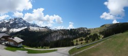 Archiv Foto Webcam Villars Gryon Diablerets Isenau Panorama 11:00