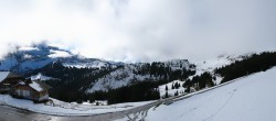Archiv Foto Webcam Villars Gryon Diablerets Isenau Panorama 09:00