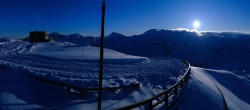 Archived image Webcam Panorama Grossglockner High Alpine Road - Edelweißhütte 23:00