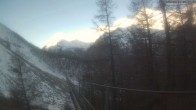 Archiv Foto Webcam Grächen: Charles Kuonen Hängebrücke 06:00