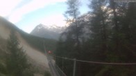 Archiv Foto Webcam Grächen: Charles Kuonen Hängebrücke 06:00
