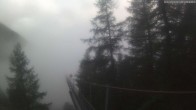 Archiv Foto Webcam Grächen: Charles Kuonen Hängebrücke 05:00