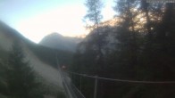 Archiv Foto Webcam Grächen: Charles Kuonen Hängebrücke 05:00