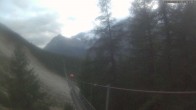 Archiv Foto Webcam Grächen: Charles Kuonen Hängebrücke 19:00