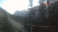 Archiv Foto Webcam Grächen: Charles Kuonen Hängebrücke 05:00